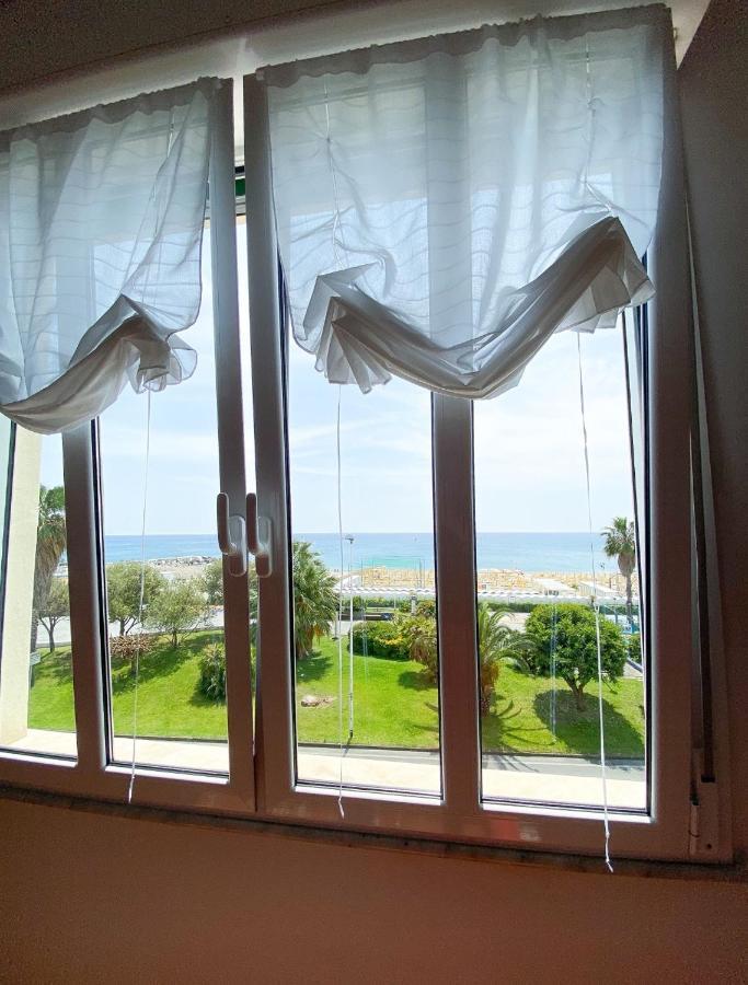 La Casetta Di Nonno Vittorio Альбіссола-Марина Екстер'єр фото